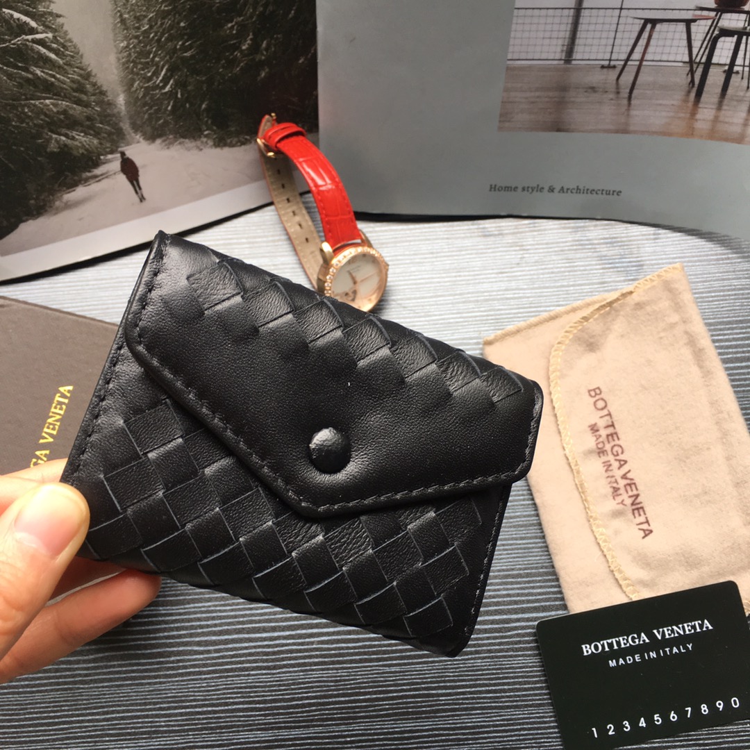 個性的なデザ 人気ブランドボッテガヴェネタ Bottega Veneta 実物の写真 N品スーパーコピー代引き対応国内発送後払い安全必ず届く優良サイト